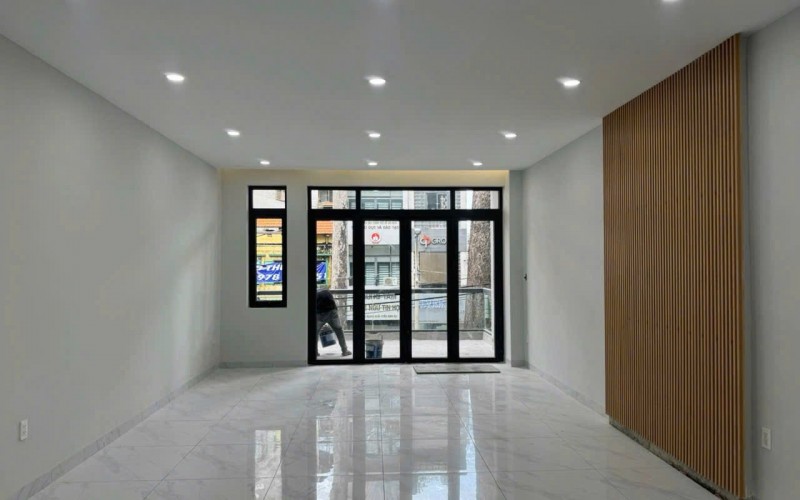 Về giá tốt, MT Trần Quang Khải, DT 5x22.5m, HĐT 100tr/th