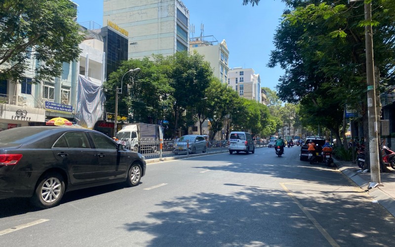 Vị trí đẹp, MT Nguyễn Cư Trinh, gần Khách sạn Pullman, nhà mới sẵn Hợp đồng thuê