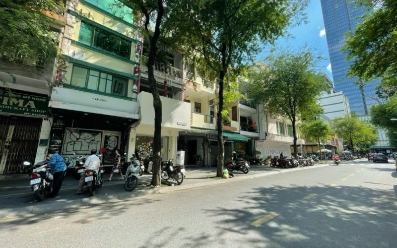 Vị trí Kim Cương, Ngay Takashimaya - Lê Lợi, Góc 2 MT Tôn Thất Thiệp, DT 285m2